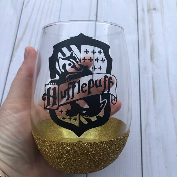 HP School Inspired Peekaboo Wine Glasses - Picture 8 of 8